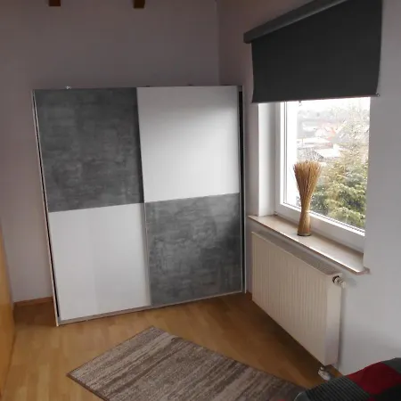 Grosse, Helle Und Moderne Wohnung 아파트 *